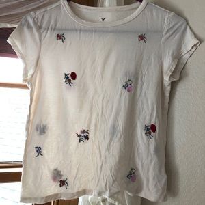 Embroidered flower T-shirt